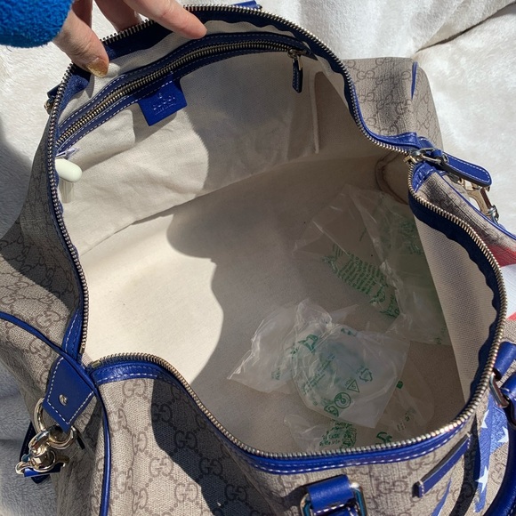 NWT Authentic Gucci UNICEF Flag Travel Duffle Bag Limited World Cup Edition - Picture 7 of 8